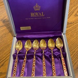 Six gold plated tea spoons!